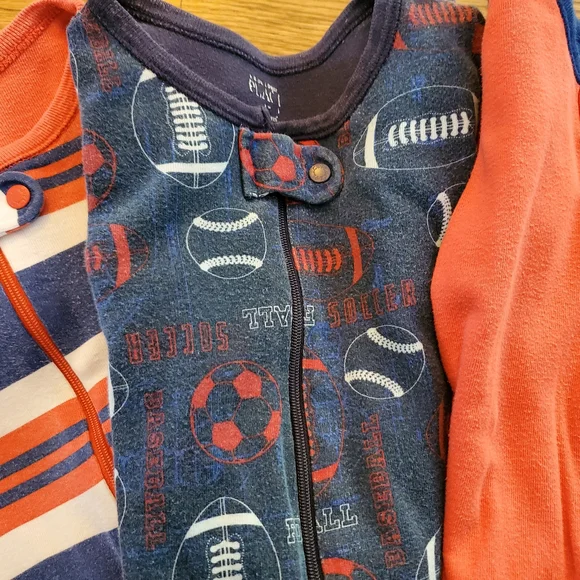 Boys 3T one piece no feet pajamas - Picture 6 of 6